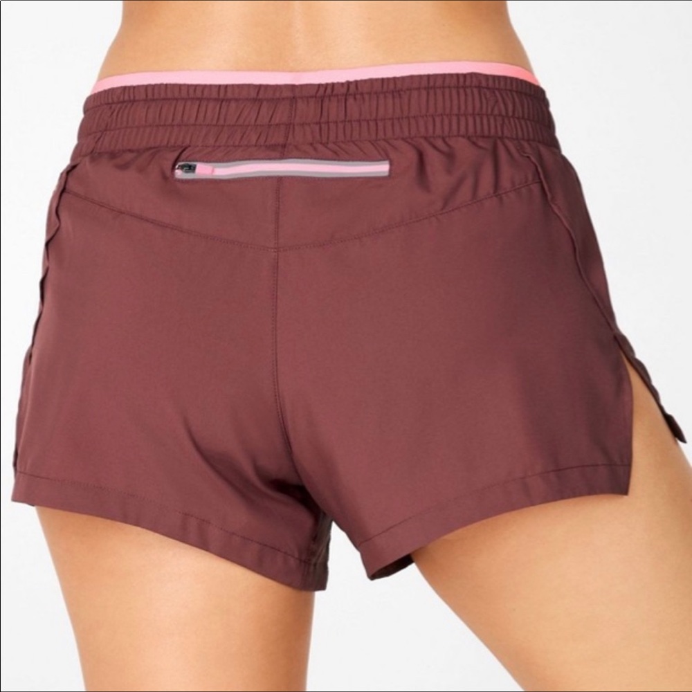 Fabletics Breath Run Shorts Maroon/ Pink Burgundy
